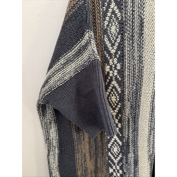 Wild Pearl Women’s M/L Brown Striped Poncho Sweater Sleeves Cozy Fall - Picture 3 of 6